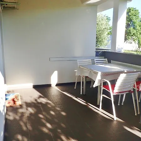 For Families With Children Starigrad, Paklenica - 25484 Apartamento